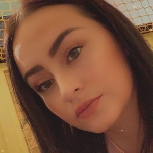 Meet your Posher, Stephany